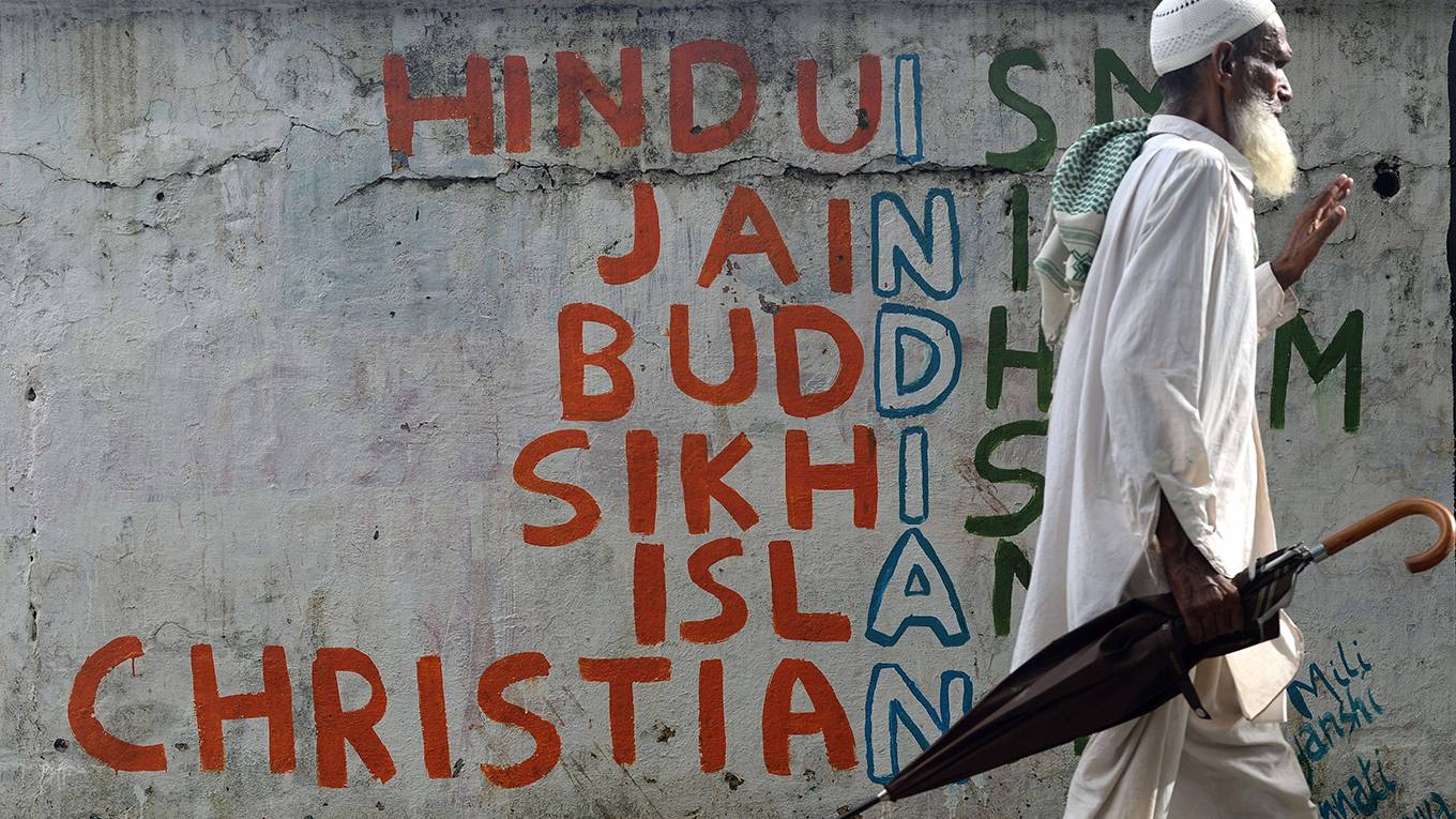 tharoor155_INDRANIL MUKHERJEEAFP via Getty Images_indiareligion