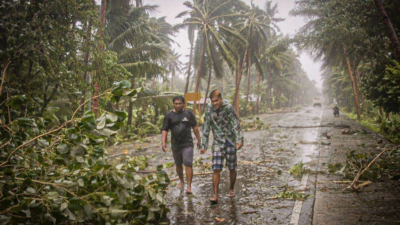 guinto1_ALREN BERONIOAFP via Getty Images_typhoon philippines