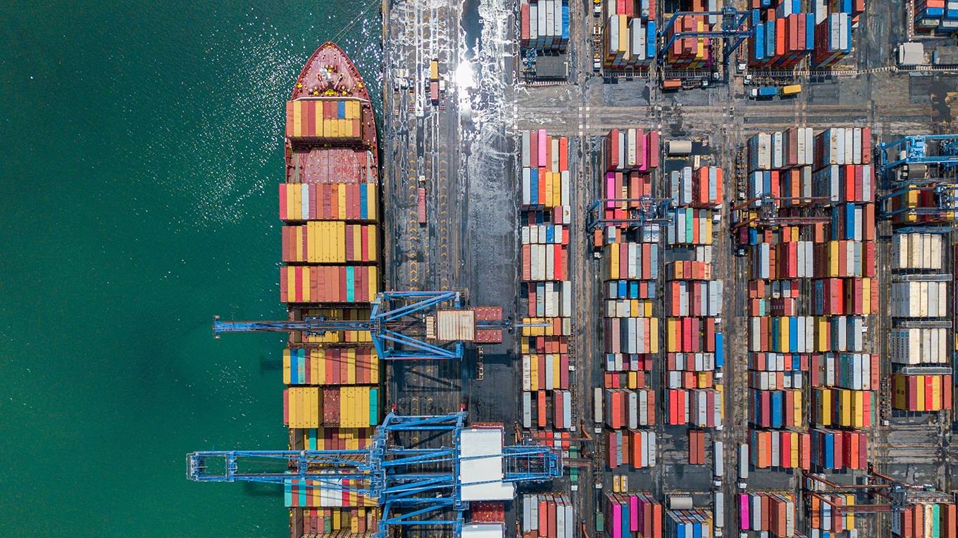 marin11_Mr.ColePhotographerGetty Images_shippingcontainer