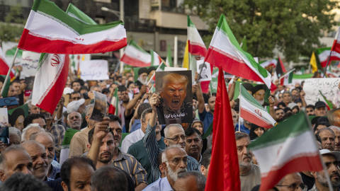 haass183_GettyImages_anti_us_protests_tehran