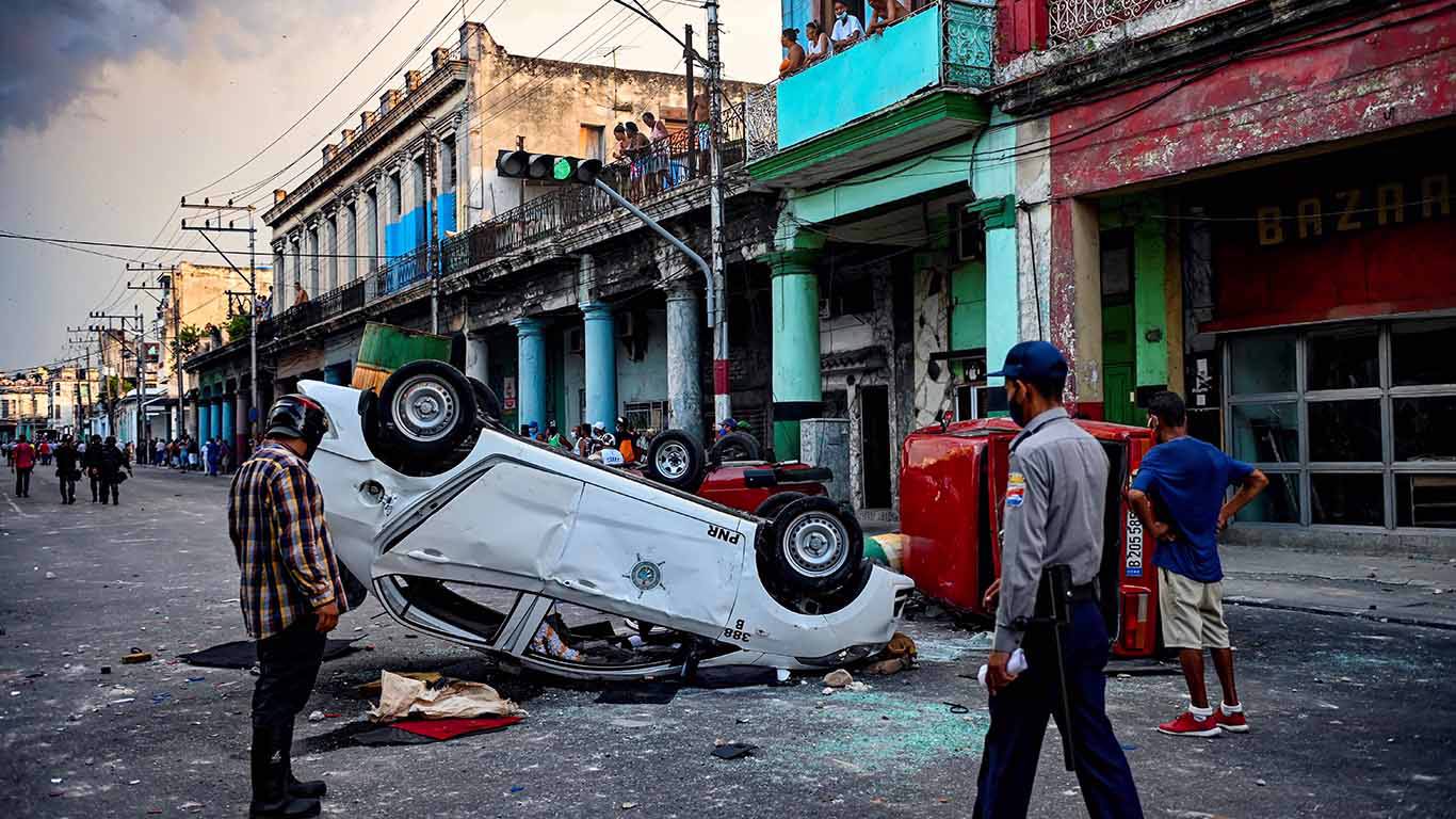 palacio121_YAMIL LAGEAFP via Getty Images_cuba