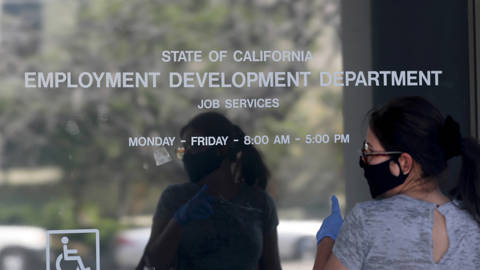 tyson92_Brian van der Brug  Los Angeles Times via Getty Images_californiaUSunemployment