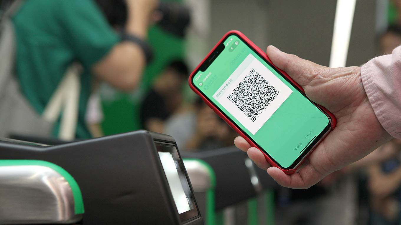 carstens2_Zhao YanxiongSouthern Metropolis DailyVCG via Getty Images_wechat paying