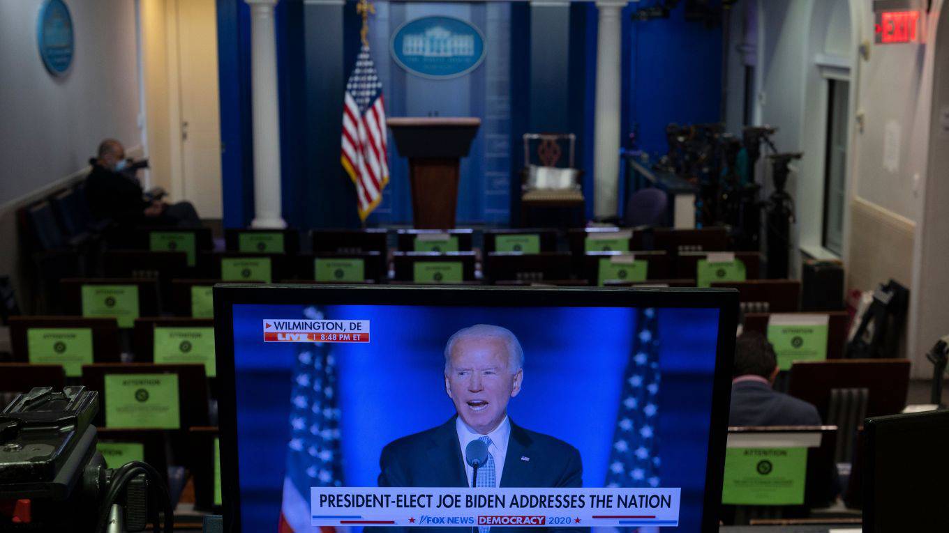 eichengreen147_ANDREW CABALLERO-REYNOLDSAFP via Getty Images_biden address