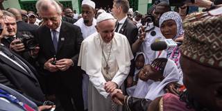 brown78_GIANLUIGI GUERCIAAFP via Getty Images_popefrancisafrica