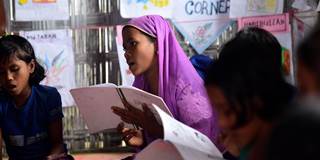 rohingya refugee children in classroom