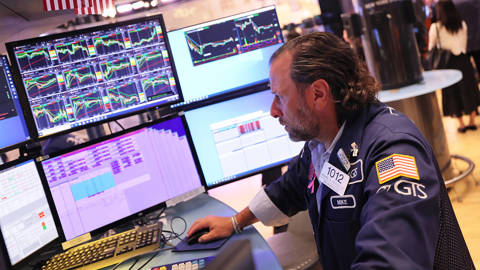 roubini184_Michael M. SantiagoGetty Images_NYSE