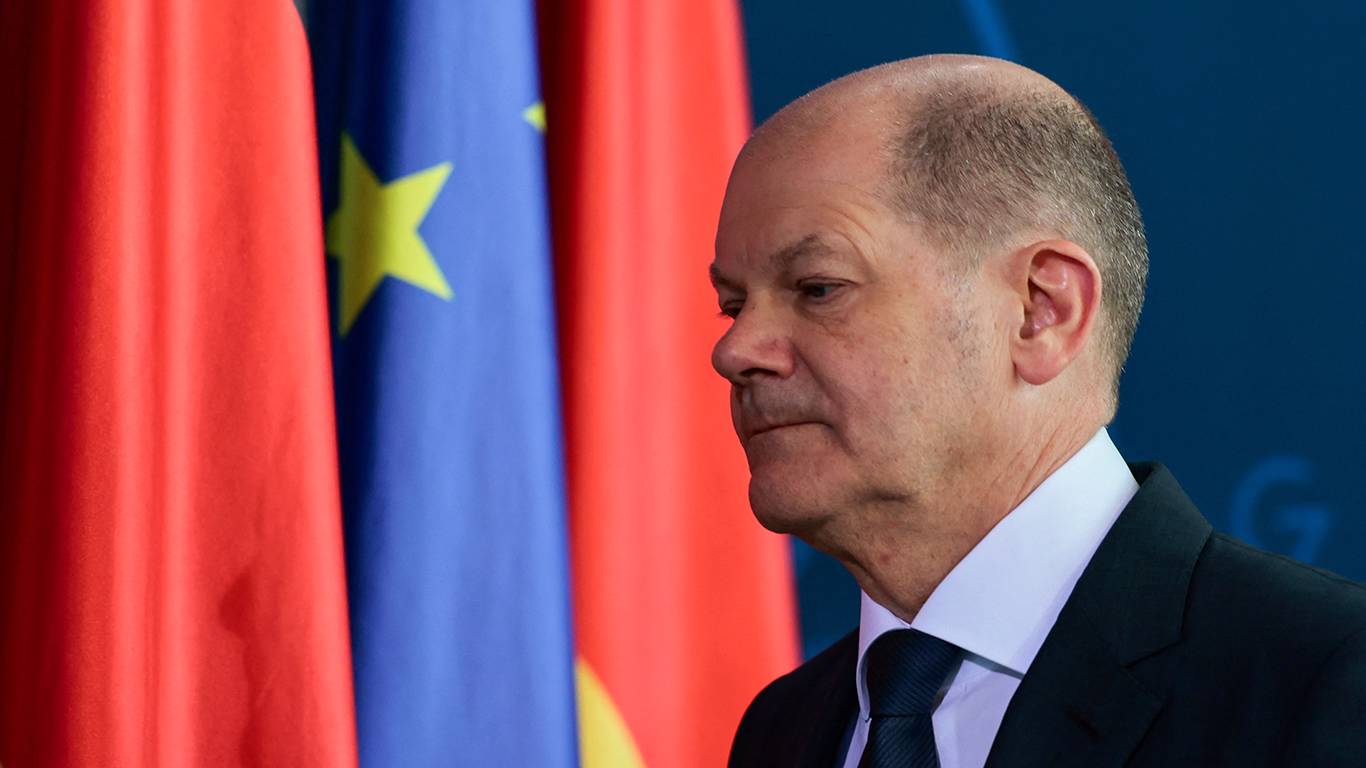 sierakowski86_ HANNIBAL HANSCHKEAFP via Getty Images_scholz ukraine