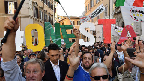 Supporters of the anti-establishment populist 5 Star Movement