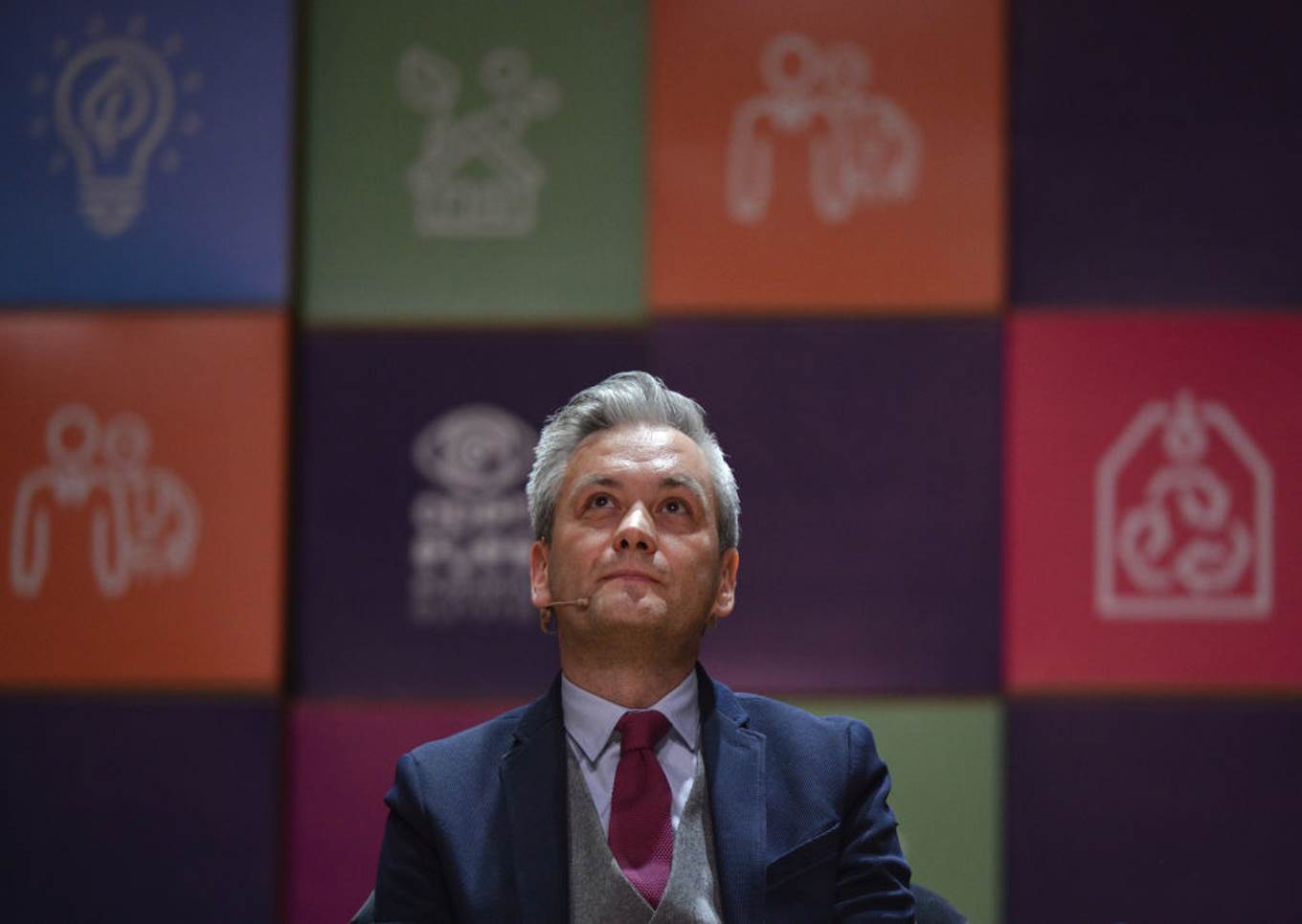 Robert Biedron open eyes economy summit
