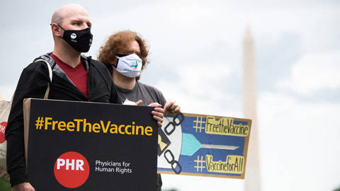 op_stiglitz4_SAUL LOEBAFP via Getty Images_covidvaccine