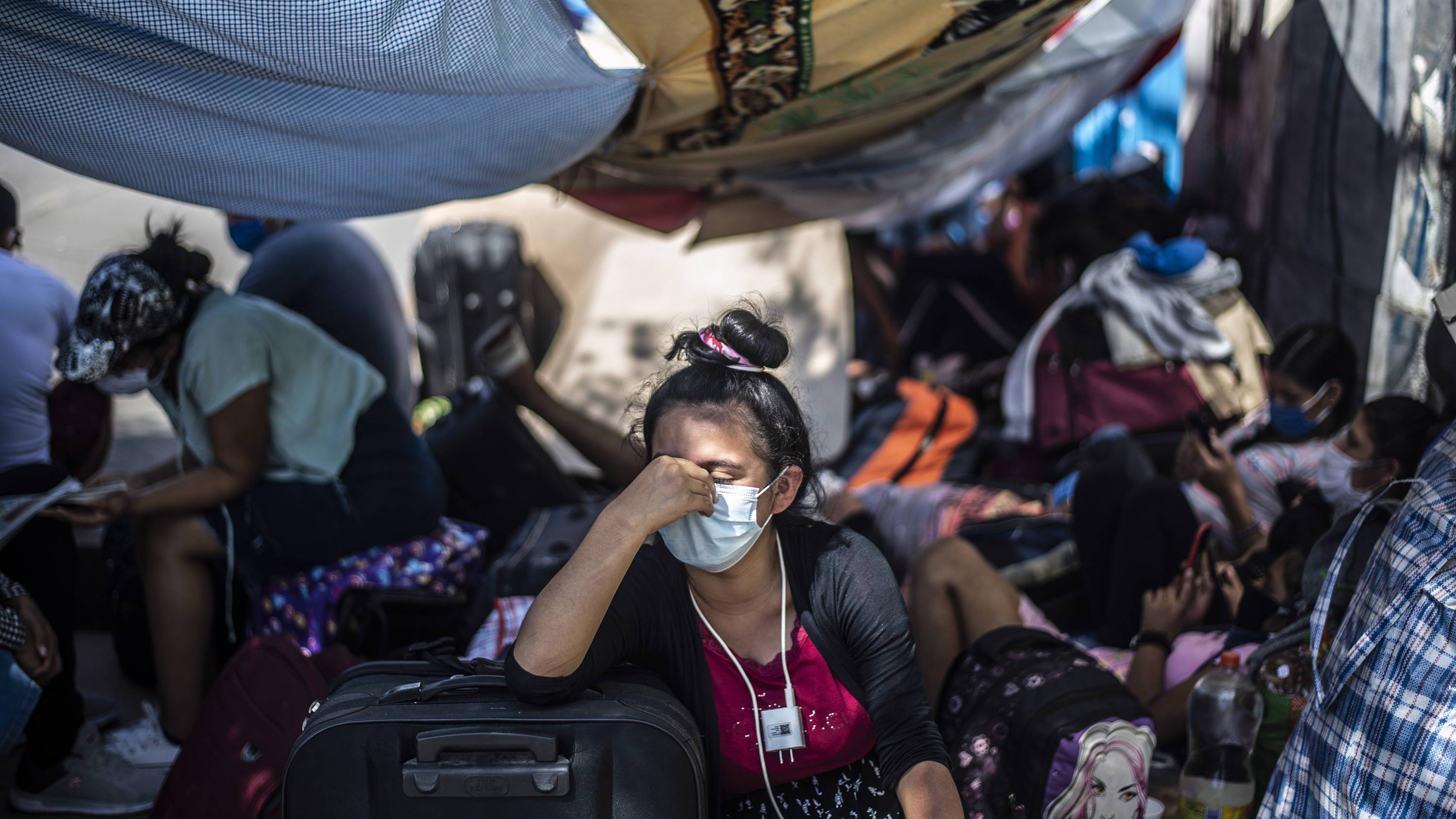 maniatis3_ERNESTO BENAVIDESAFP via Getty Images_coronavirusperumigrant