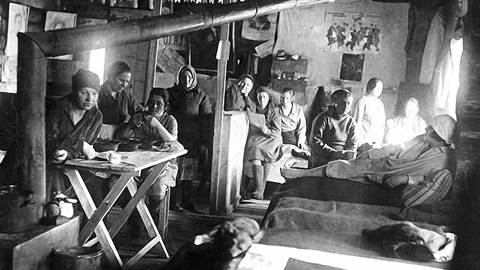 Prisoners in their shack in the Vorkuta Gulag
