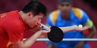 tharoor156_JUNG YEON-JE AFP via Getty Images_china india olympics