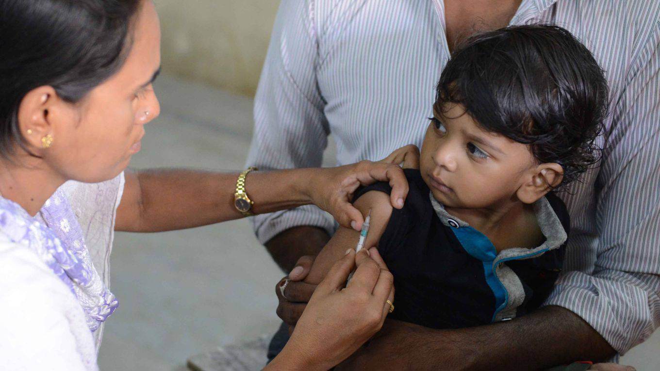 agupta2_NOAH SEELAMAFP via Getty Images_vaccine india