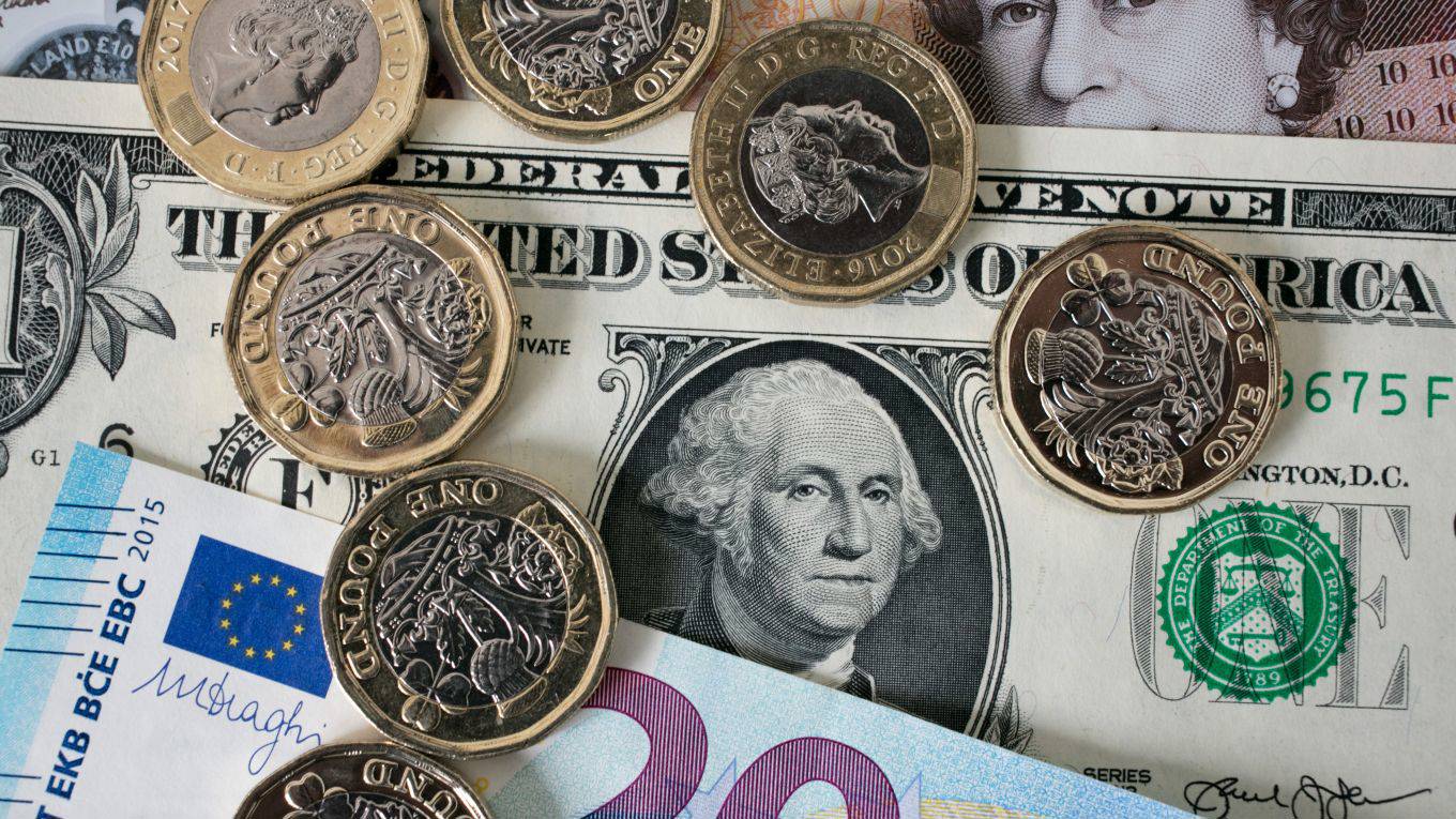 krauss47_Matt CardyGetty Images_dollar euro