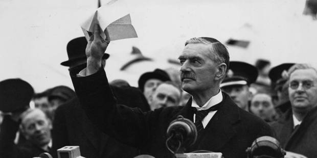 james227_Central PressGettyImages_neville_chamberlain_munich_pact