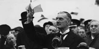 james227_Central PressGettyImages_neville_chamberlain_munich_pact