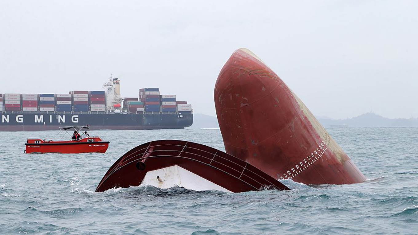 ship sinking