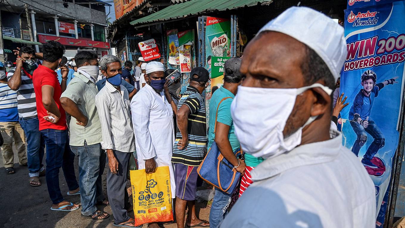 basu56_ISHARA S. KODIKARAAFP via Getty Images_srilankacoronavirus