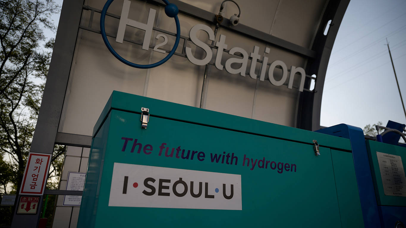 nhong2_ ED JONESAFP via Getty Images_hydrogen korea