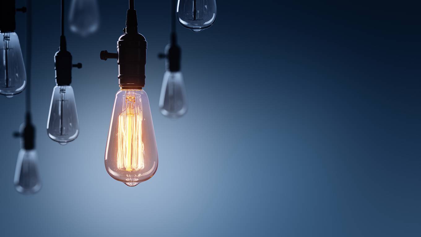 wallison2_RomoloTavaniGettyImages_lightbulbideaelectricity