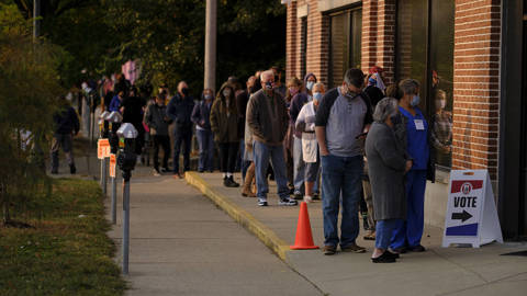 galbraith17_Jeremy HoganSOPA ImagesLightRocket via Getty Images_US2020vote