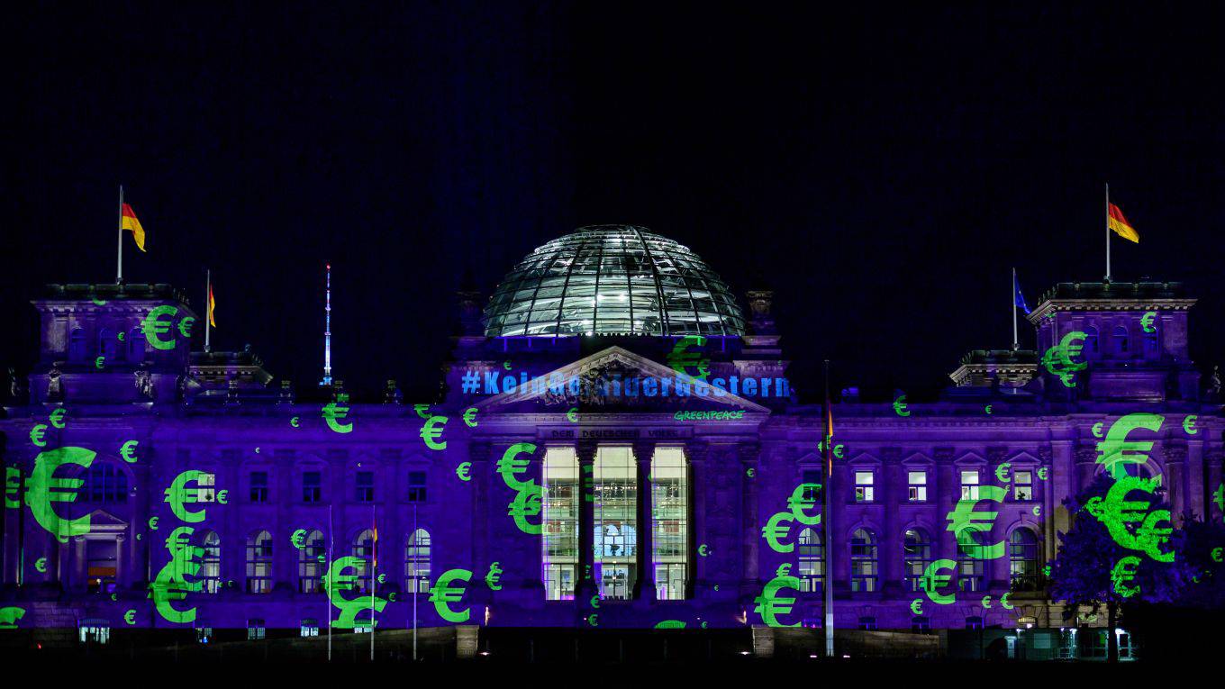krauss48_JOHN MACDOUGALLAFP via Getty Images_reichstag
