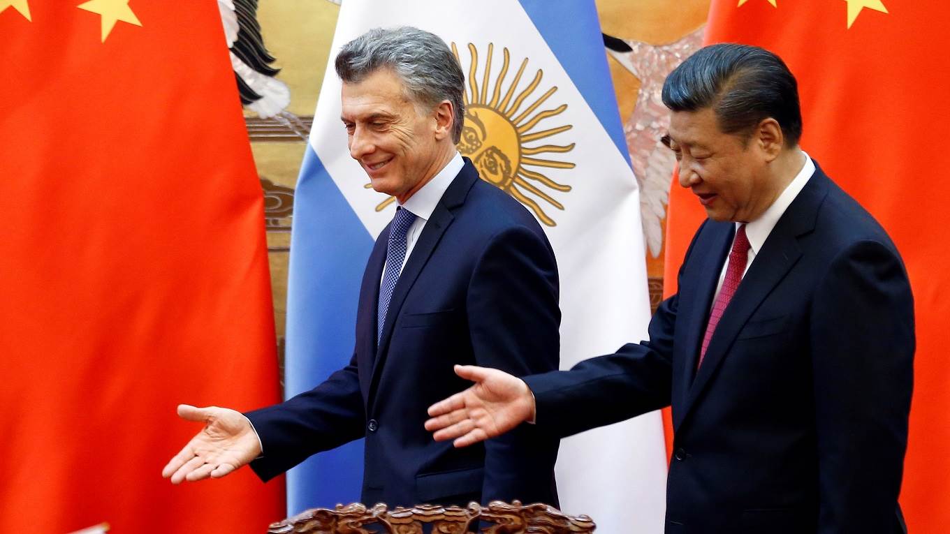 Chinese President Xi Jinping and Argentina's President Mauricio Macri