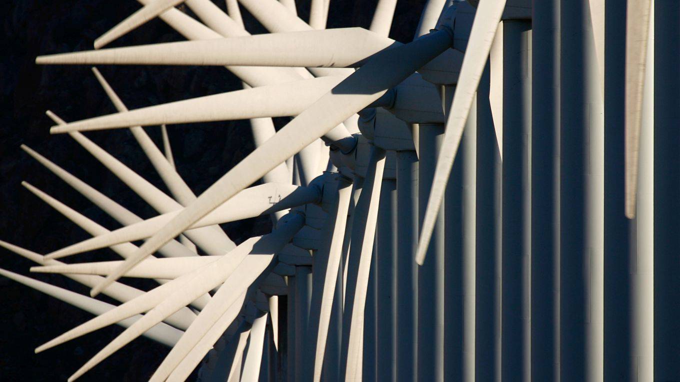 fredeau1_David McNewGetty Images_renewable energy wind