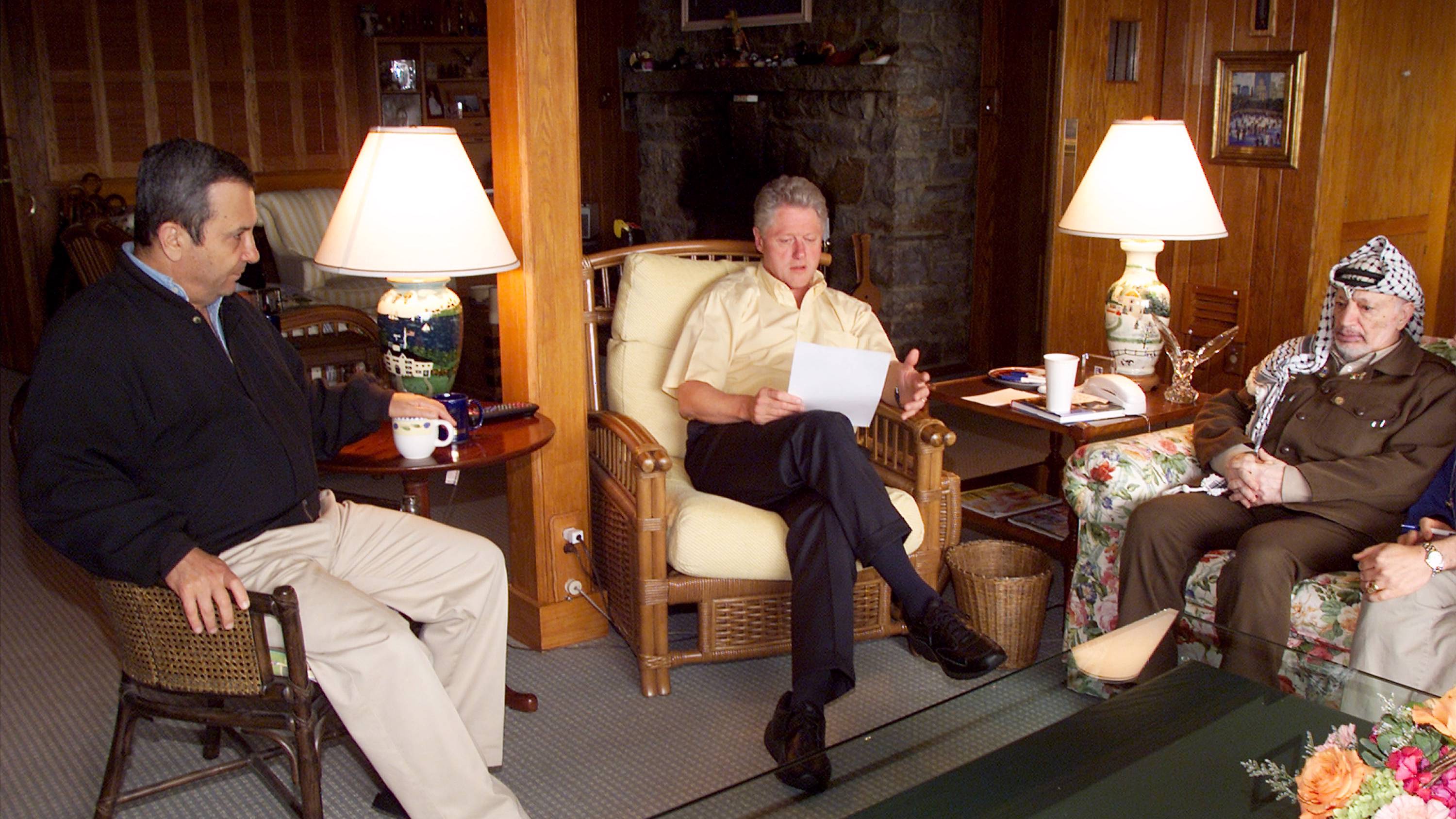 benami165_Ralph AlswangNewsmakers_clintonbarakarafatcampdavidpeacesummit