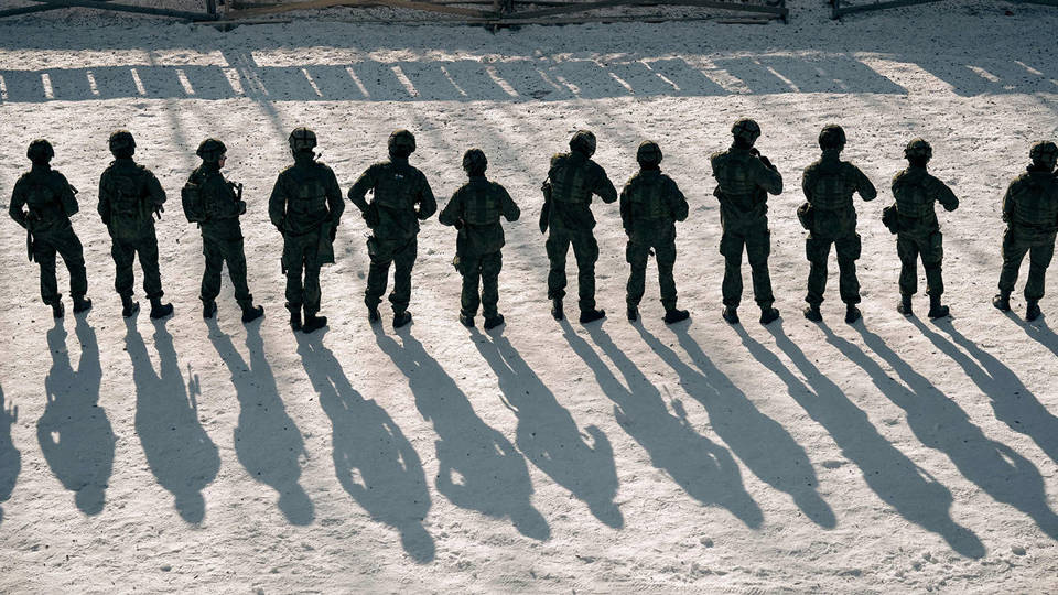 Rusija stopnjuje pritisk na Ukrajino in testira evropsko pripravljenost