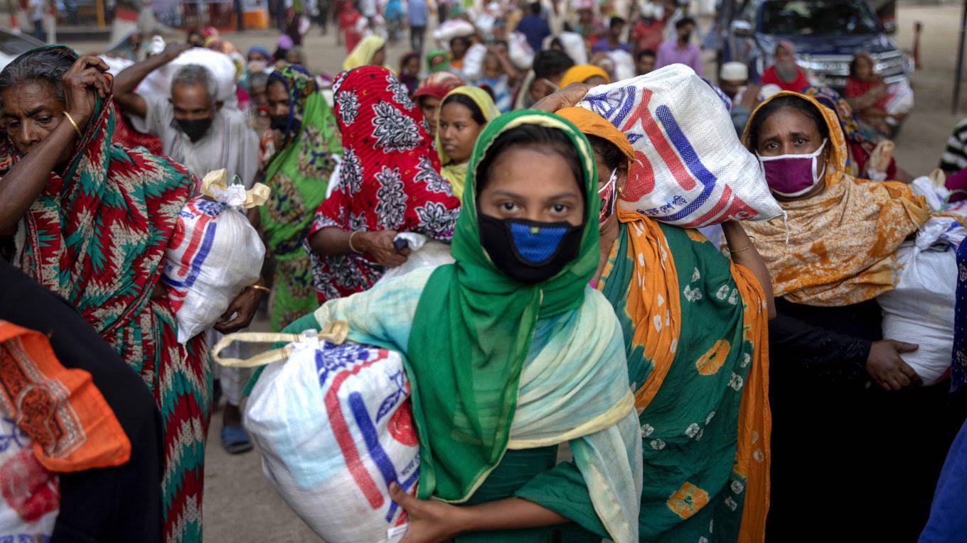 lowcock2_K M AsadLightRocket via Getty Images_bangladesh food aid