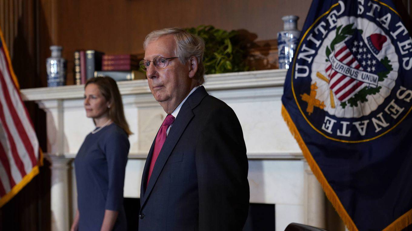 acemoglu23_Susan Walsh-PoolGetty Images_mtich mcconnell