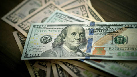 velasco162_ardasavasciogullariGetty Images_dollar