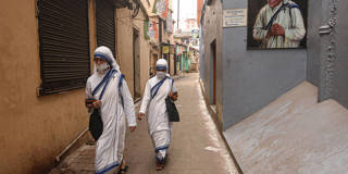 tharoor160_AFP via Getty Images_missionaries india ngo