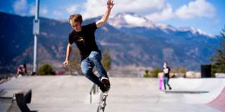 Unstable balance boy skateboard