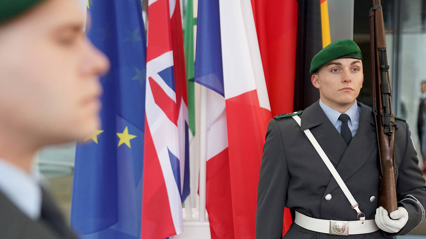 gabriel7_Kay Nietfeldpicture alliance via Getty Images_europegermanysoldierflags