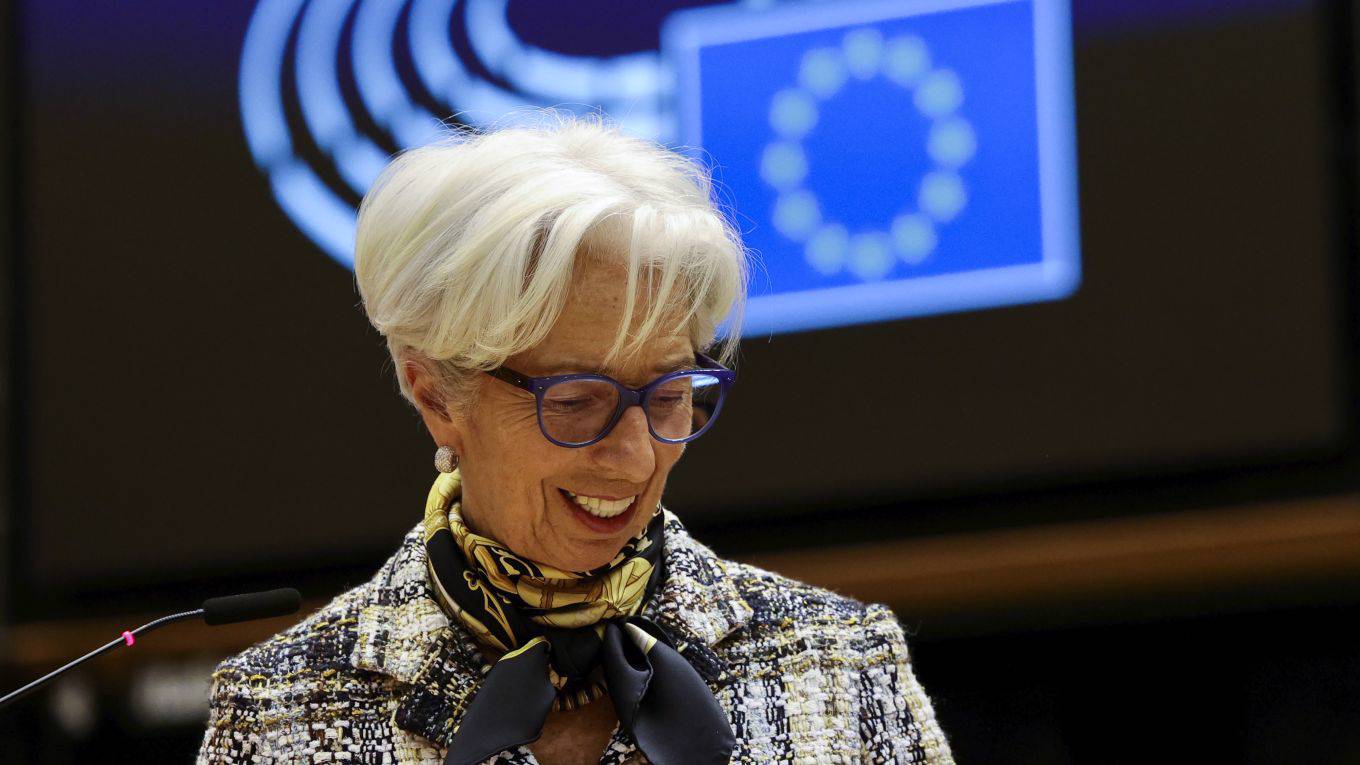 eichengreen150_OLIVIER MATTHYSPOOLAFP via Getty Images_christine lagarde