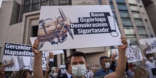schiffrin8_OZAN KOSEAFP via Getty Images_turkeymediaprotest