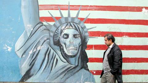iran anti us mural