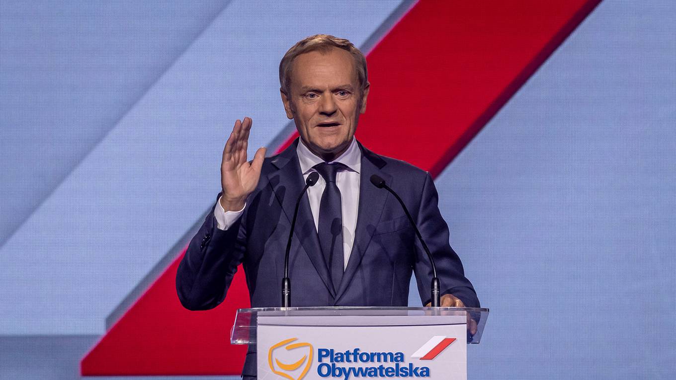 sierakowski76_WOJTEK RADWANSKIAFP via Getty Images_donaldtusk