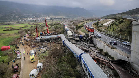 galbraith24_ZEKAS LEONIDASEurokinissiAFP via Getty Images_greec train wreck