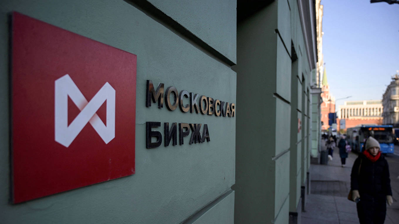 palacio131_NATALIA KOLESNIKOVAAFP via Getty Images_moscowexchange