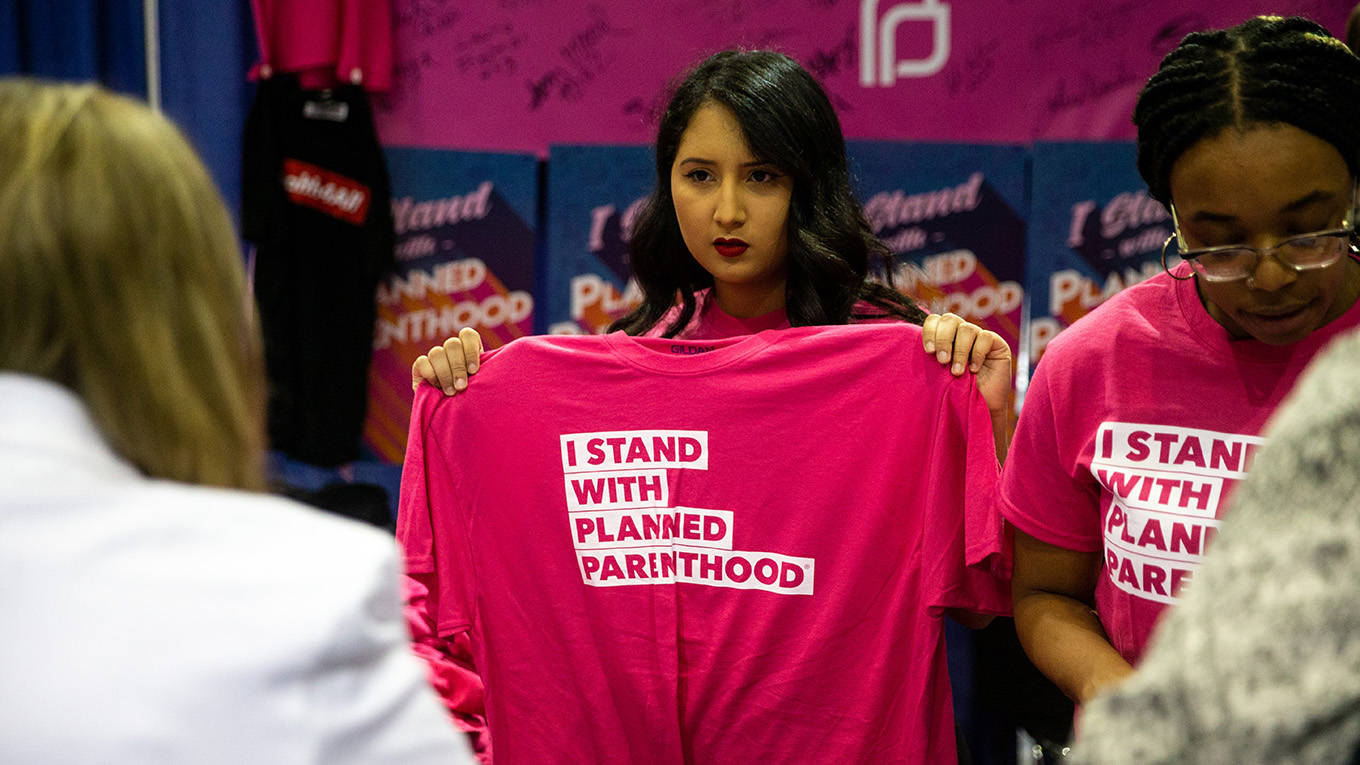 amuzu2_Kent NishimuraLos Angeles Times via Getty Images_planned parenthood