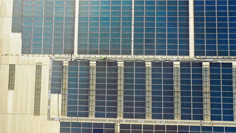 subramanian44_Money SharmaAFPGettyImages_india_private_solar_provider