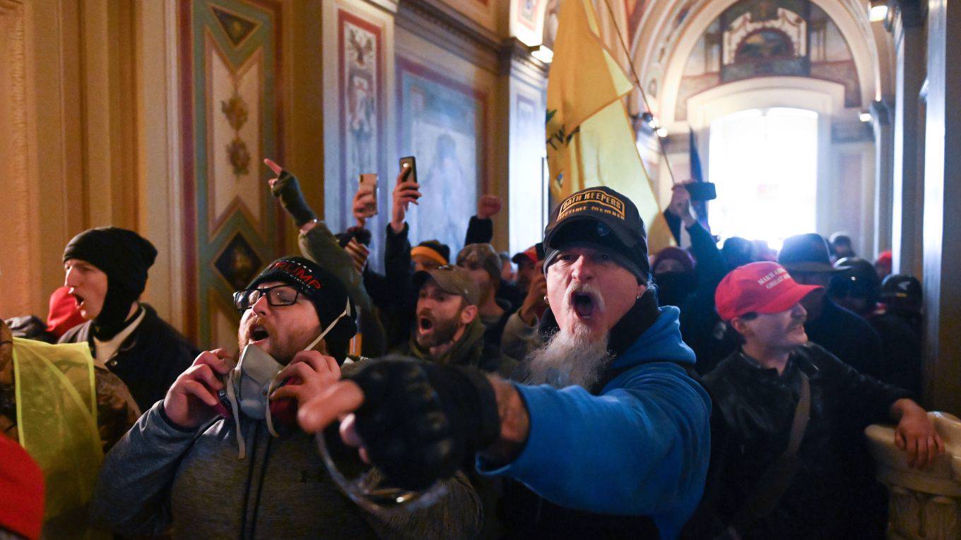 palacio114_ROBERTO SCHMIDTAFP via Getty Images_capitol riot