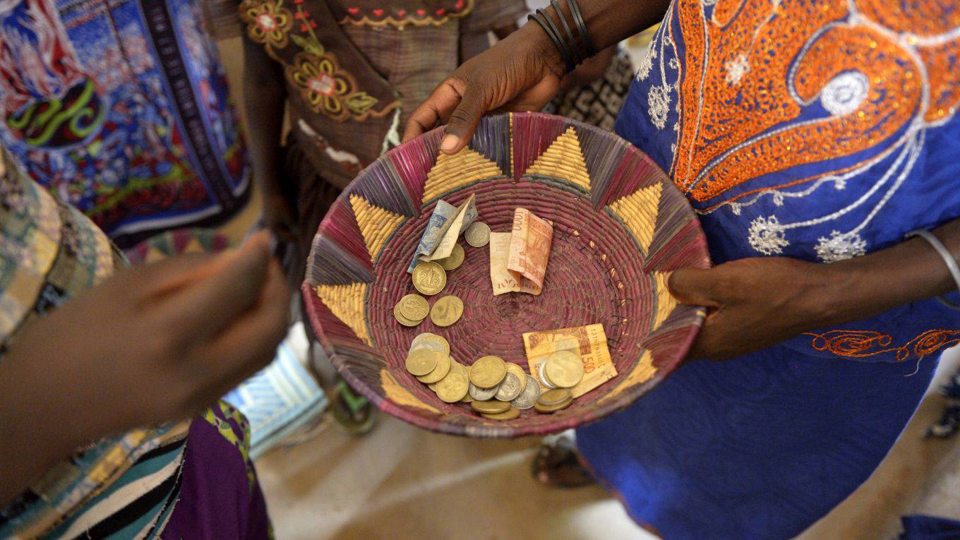 kraemer1_westend61_getty images_africa money