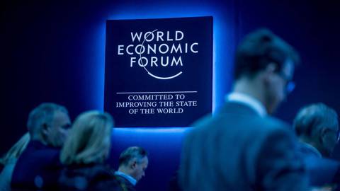 leonard97_FABRICE COFFRINIAFP via Getty Images_davos