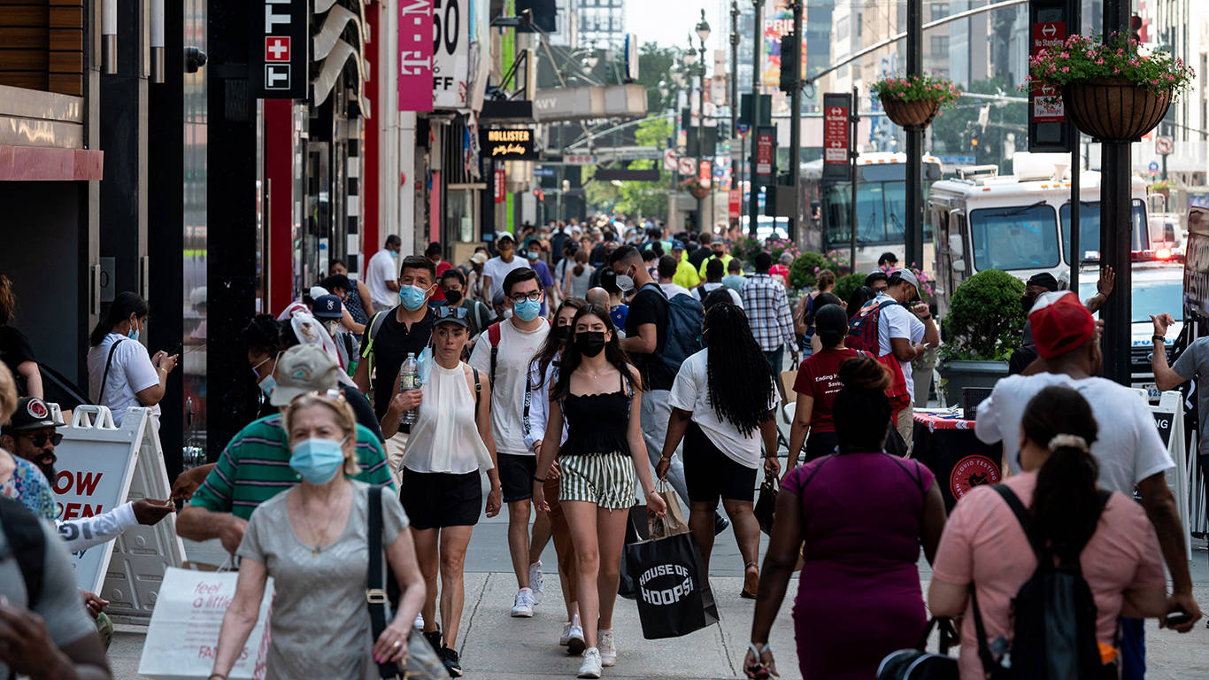 furman8_ANGELA WEISSAFP via Getty Images_consumer spending